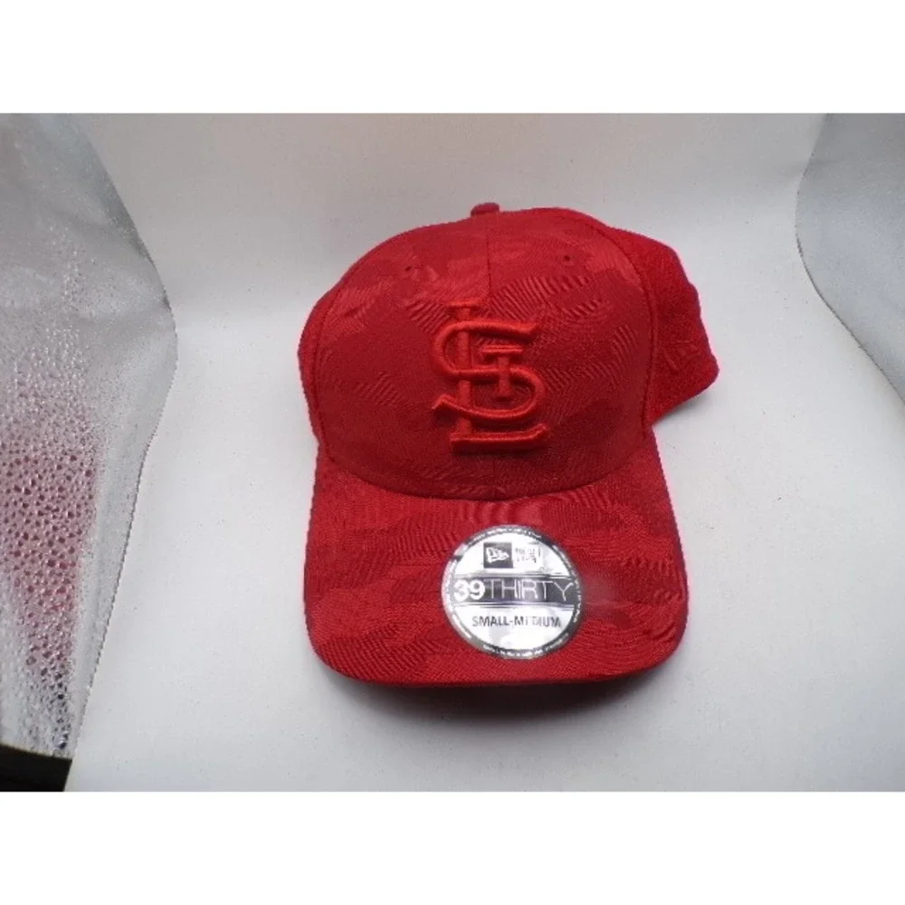 New Era St Louis‎ Cardinals 39THIRTY Red Tonal Camo Stretch Fit Hat Small Medium